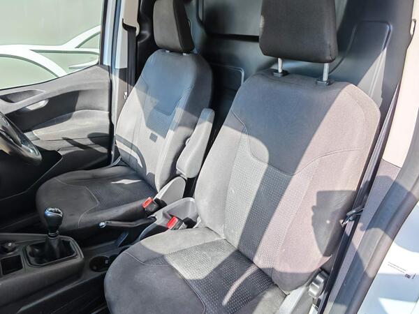 Ford Transit Courier