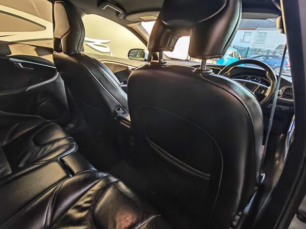 Volvo V40 D4 R-Design Lux Nav