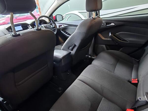 Ford Focus Titanium Navigator