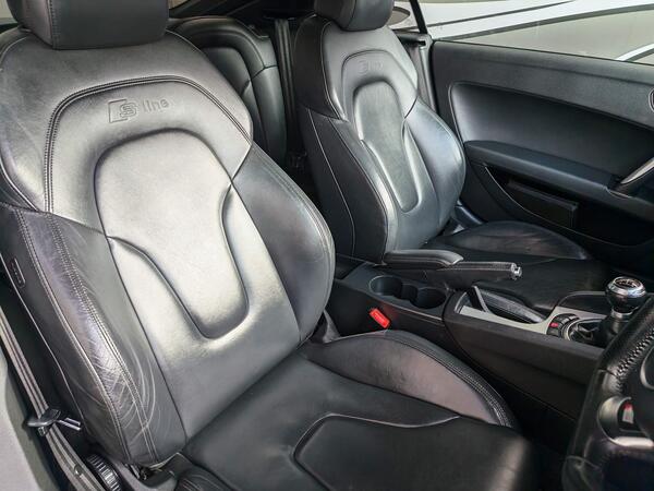 Audi TT Black Edition Quattro