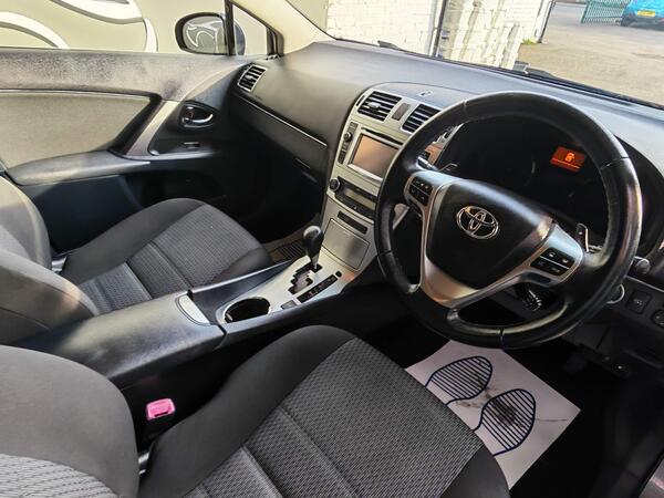 Toyota Avensis Tourer Auto