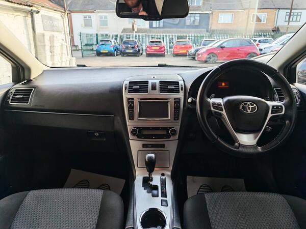 Toyota Avensis Tourer Auto
