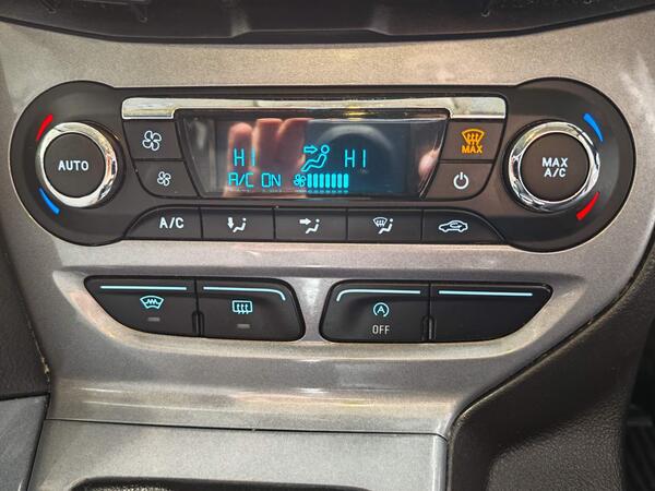 Ford Focus Titanium Navigator