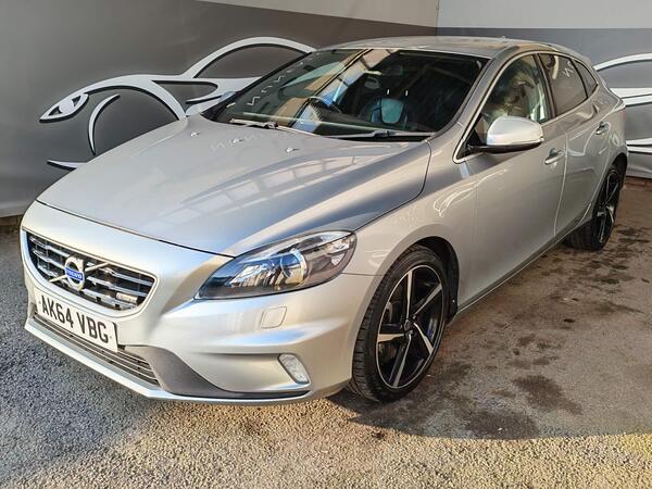 Volvo V40 D4 R-Design Lux Nav