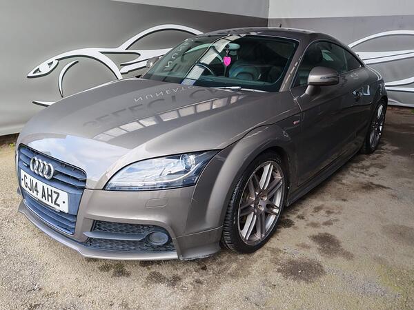 Audi TT Black Edition Quattro