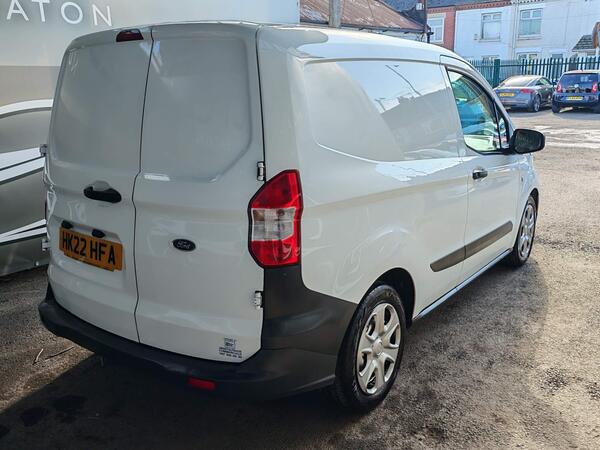 Ford Transit Courier