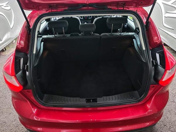 Ford Focus Titanium Navigator