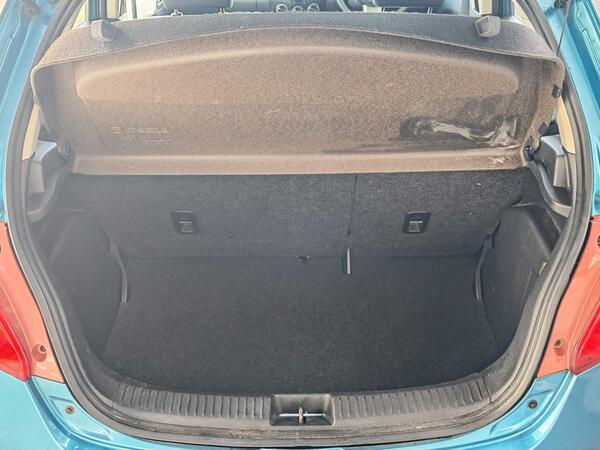 Mazda 2 Tamura