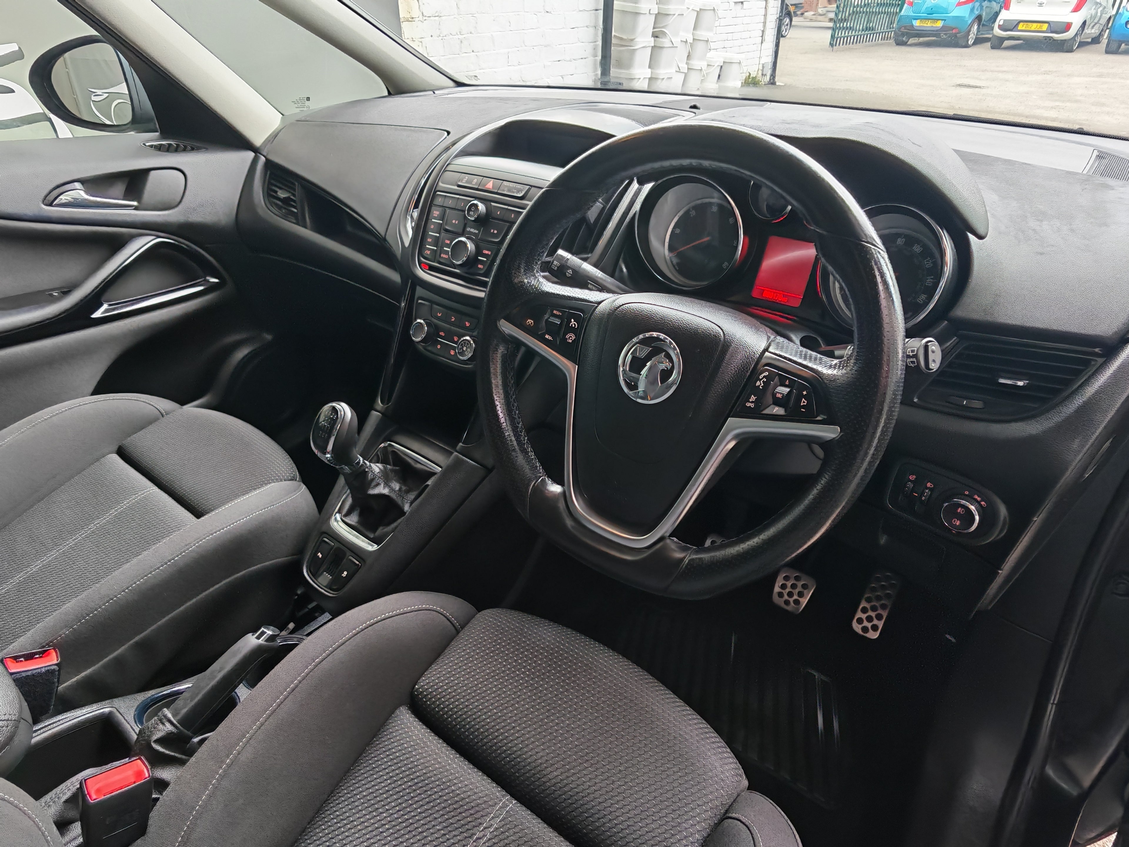 Vauxhall Zafira Tourer SRi