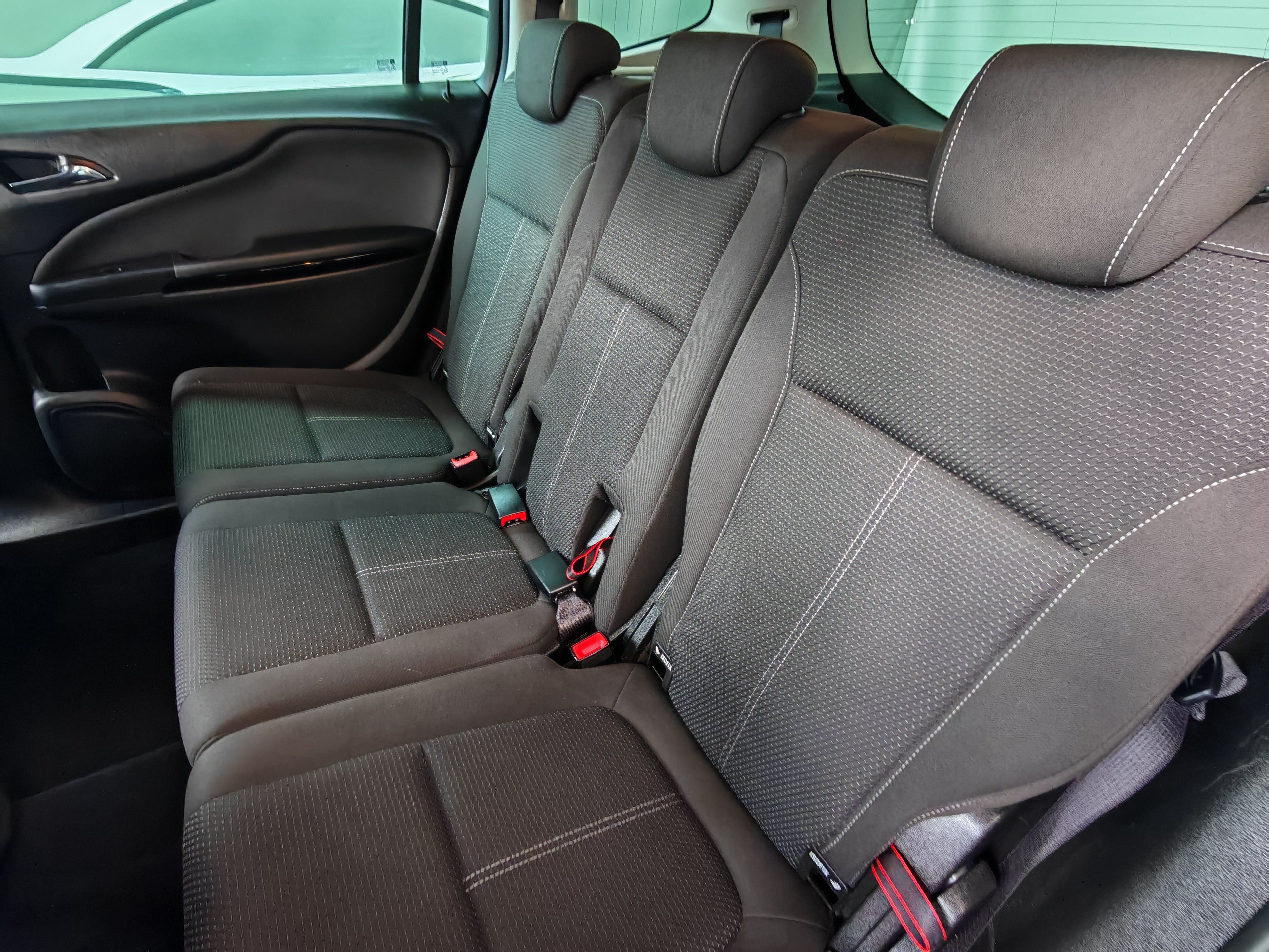 Vauxhall Zafira Tourer SRi