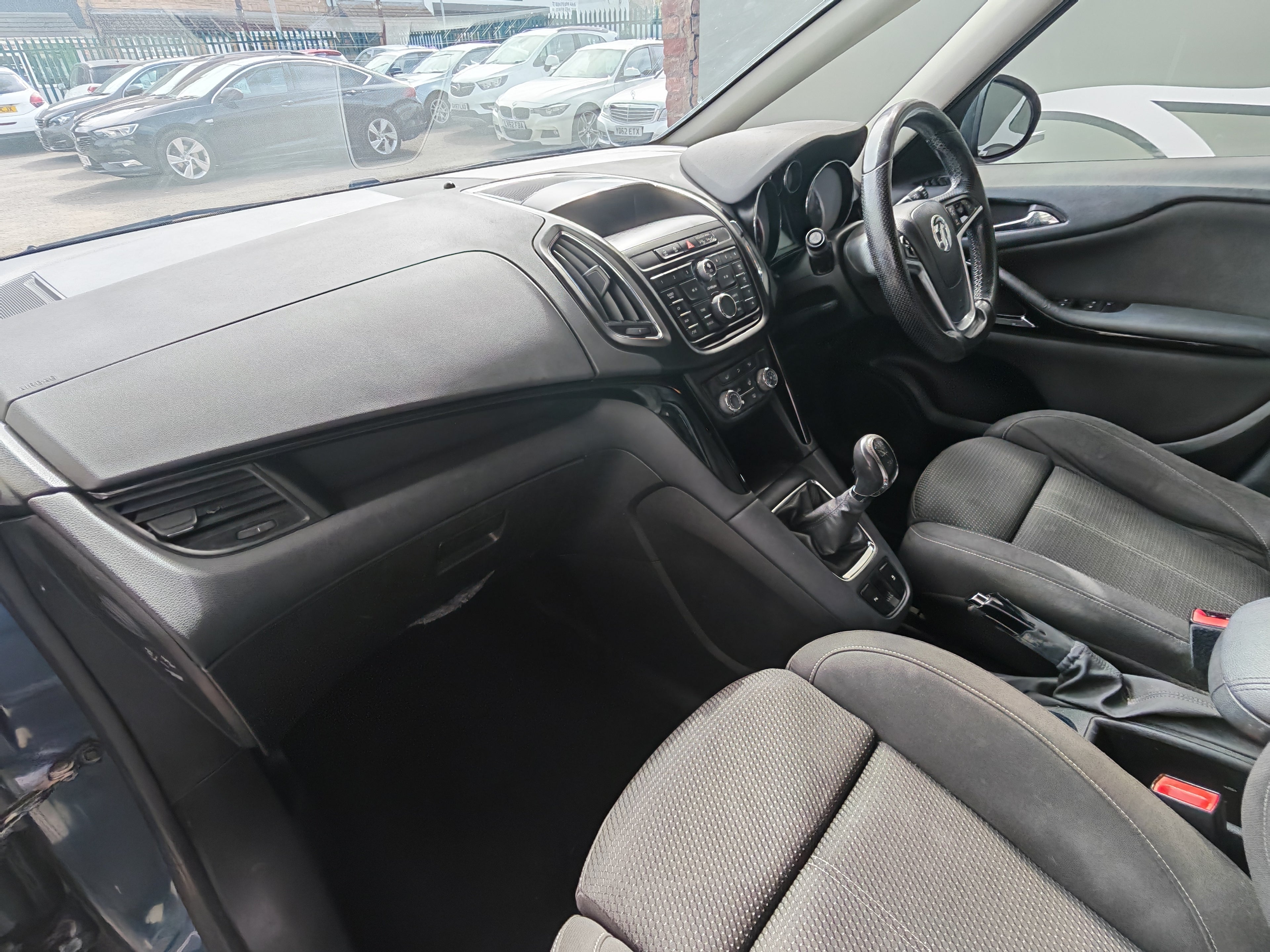 Vauxhall Zafira Tourer SRi