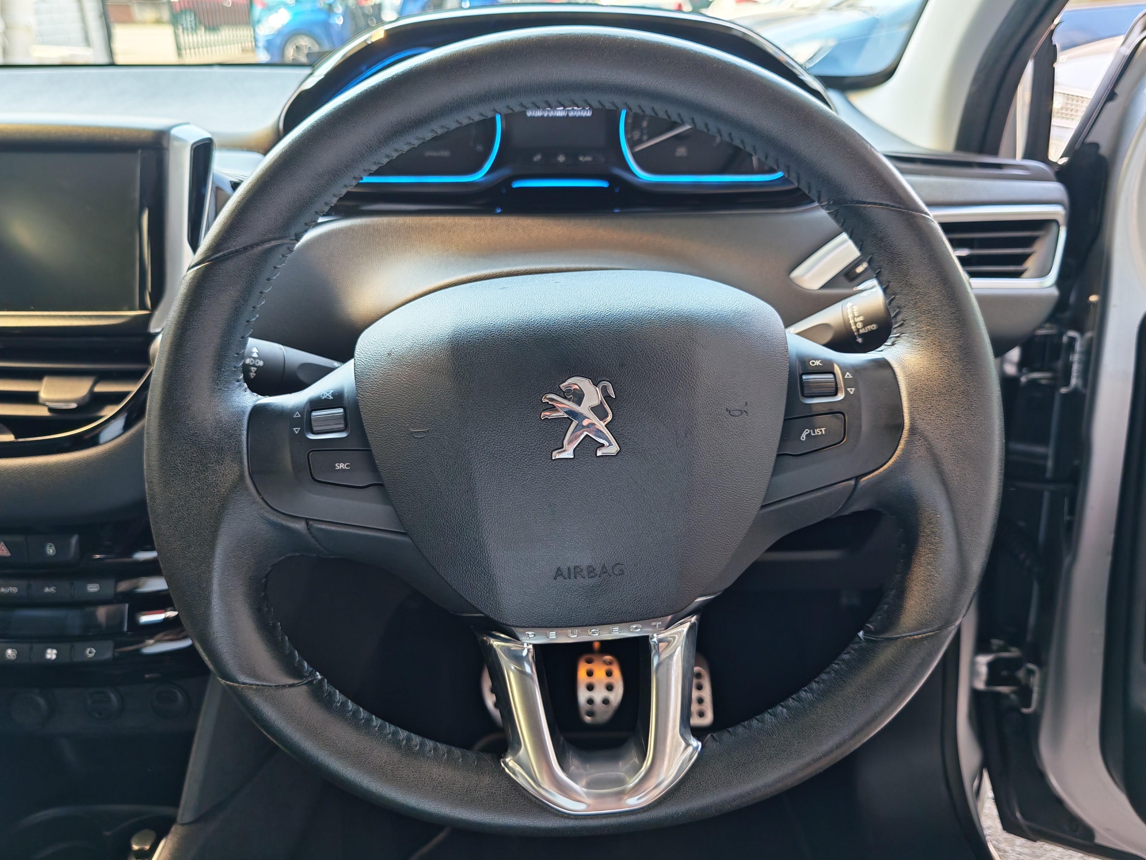 Peugeot 208 Feline
