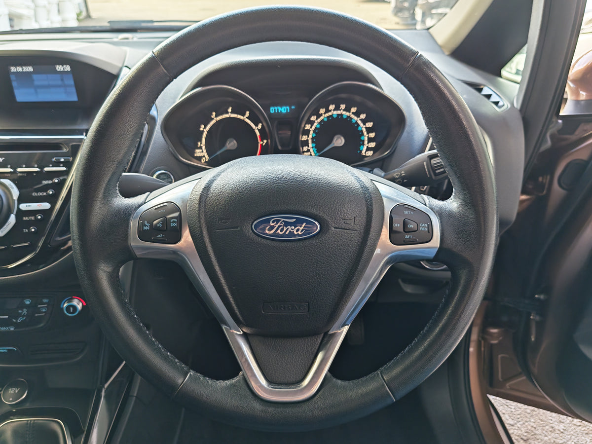 Ford B-Max Titanium