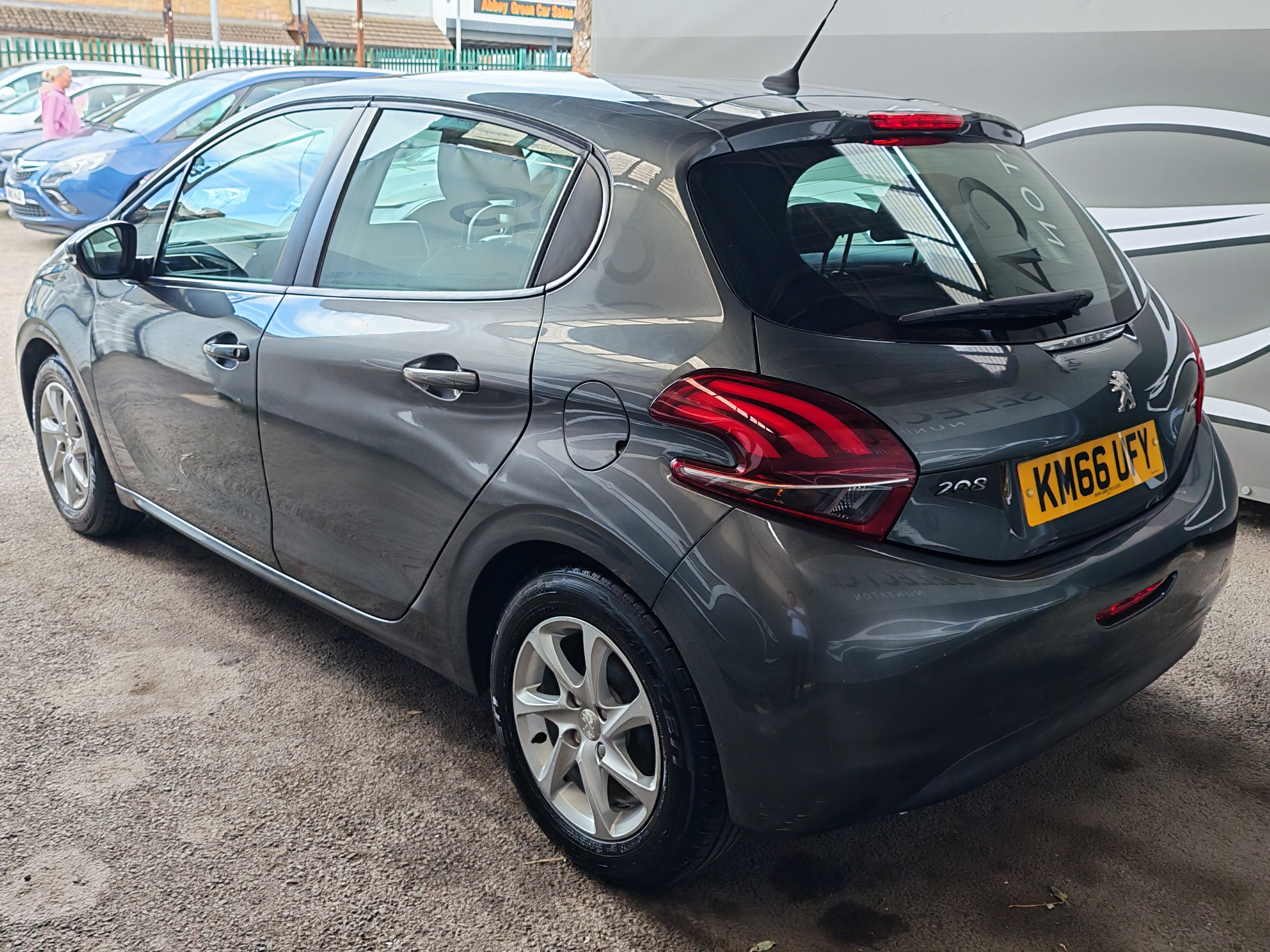 Peugeot 208 Active