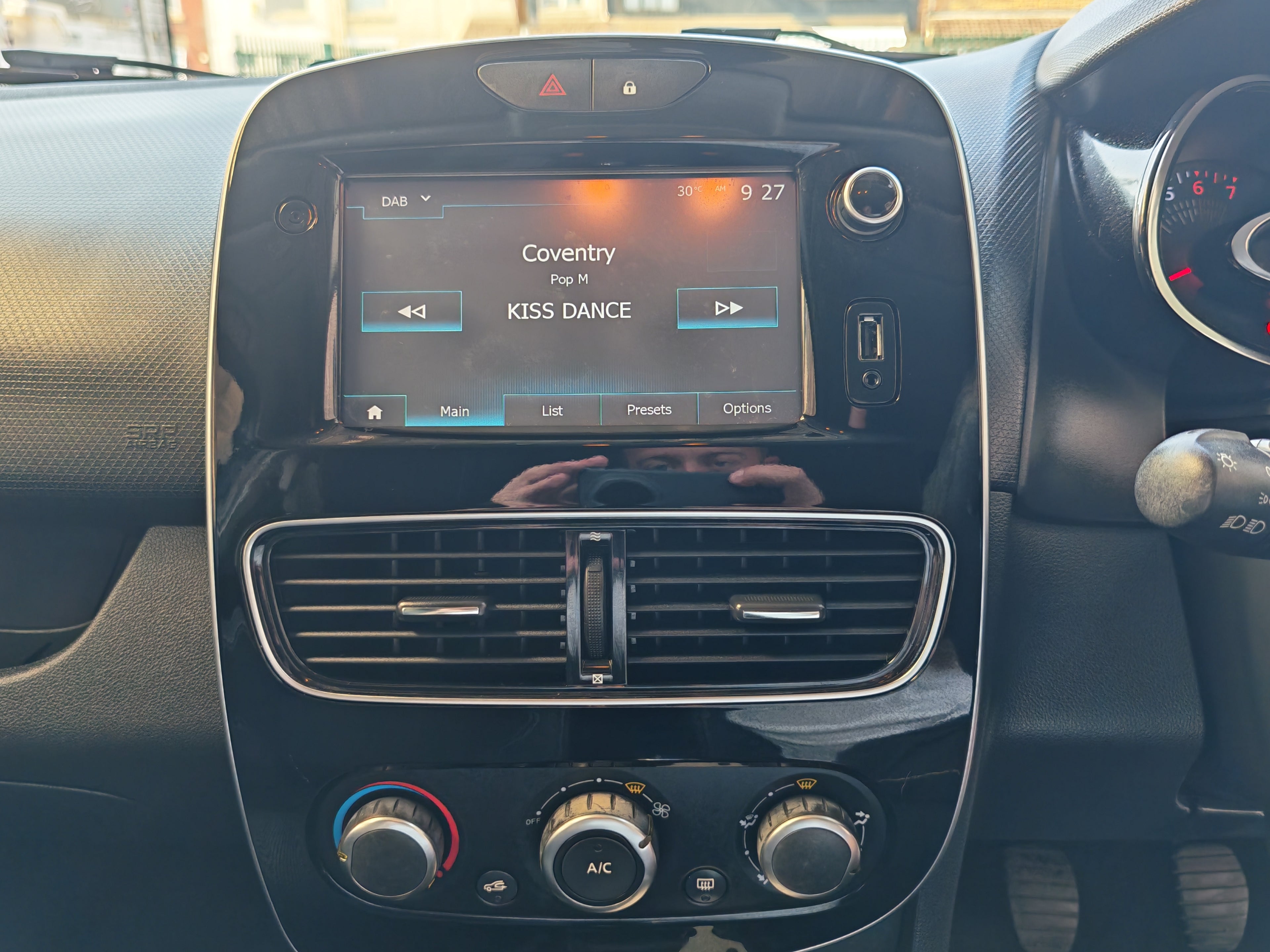 Renault Clio Iconic