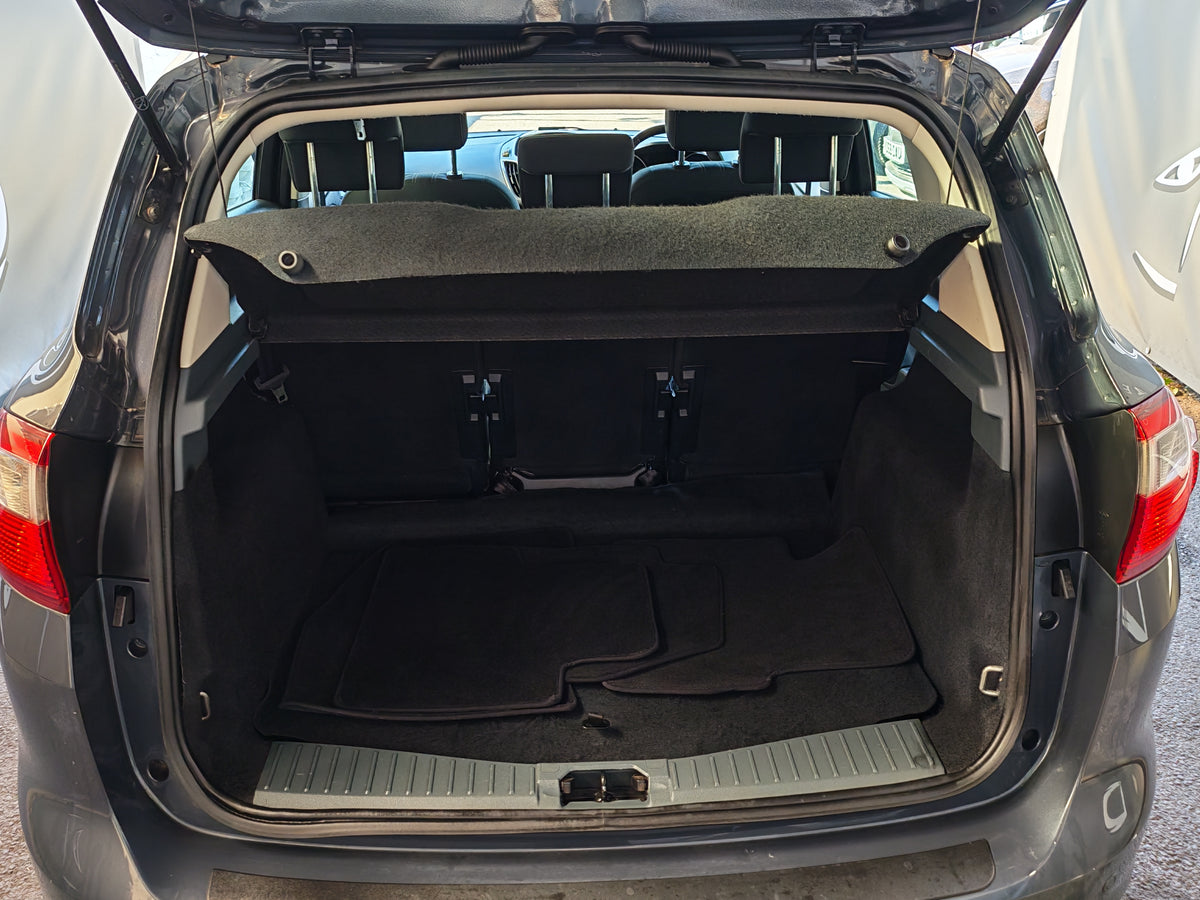 Ford C-Max Titanium