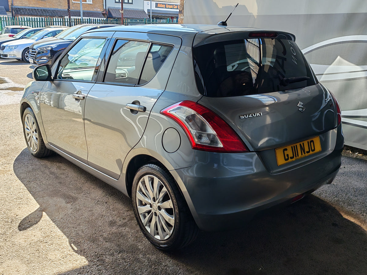 Suzuki Swift SZ4