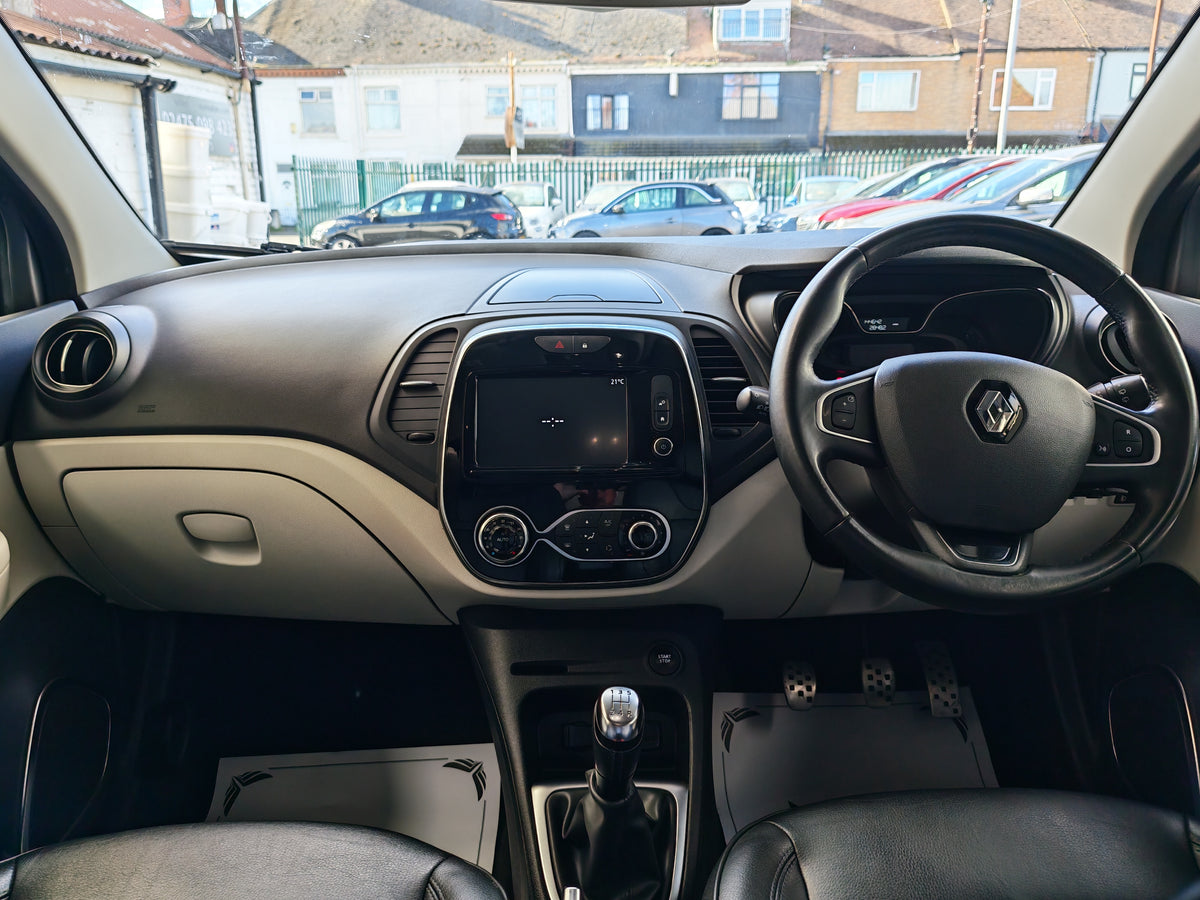 Renault Captur Signature X Nav