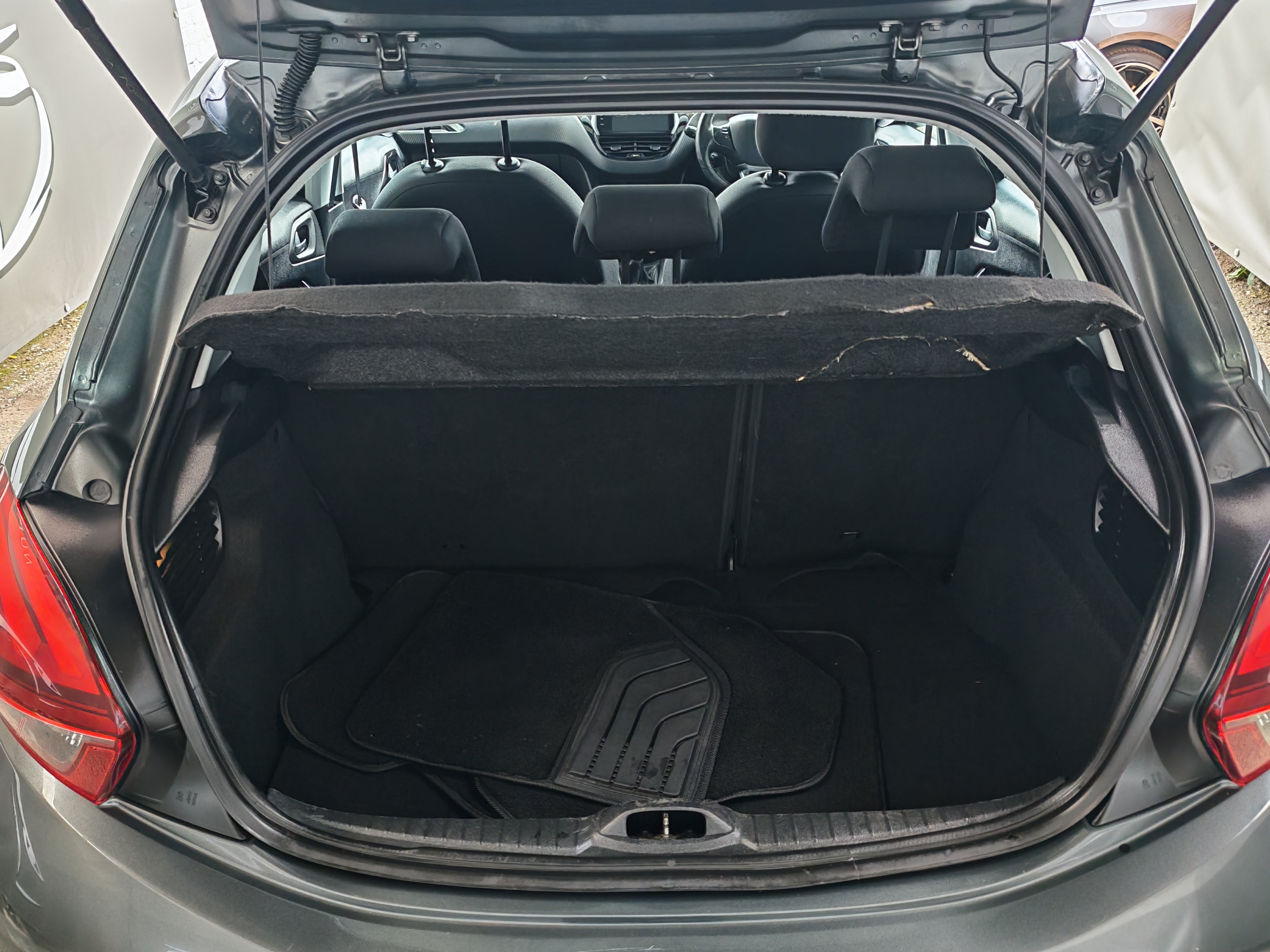 Peugeot 208 Active