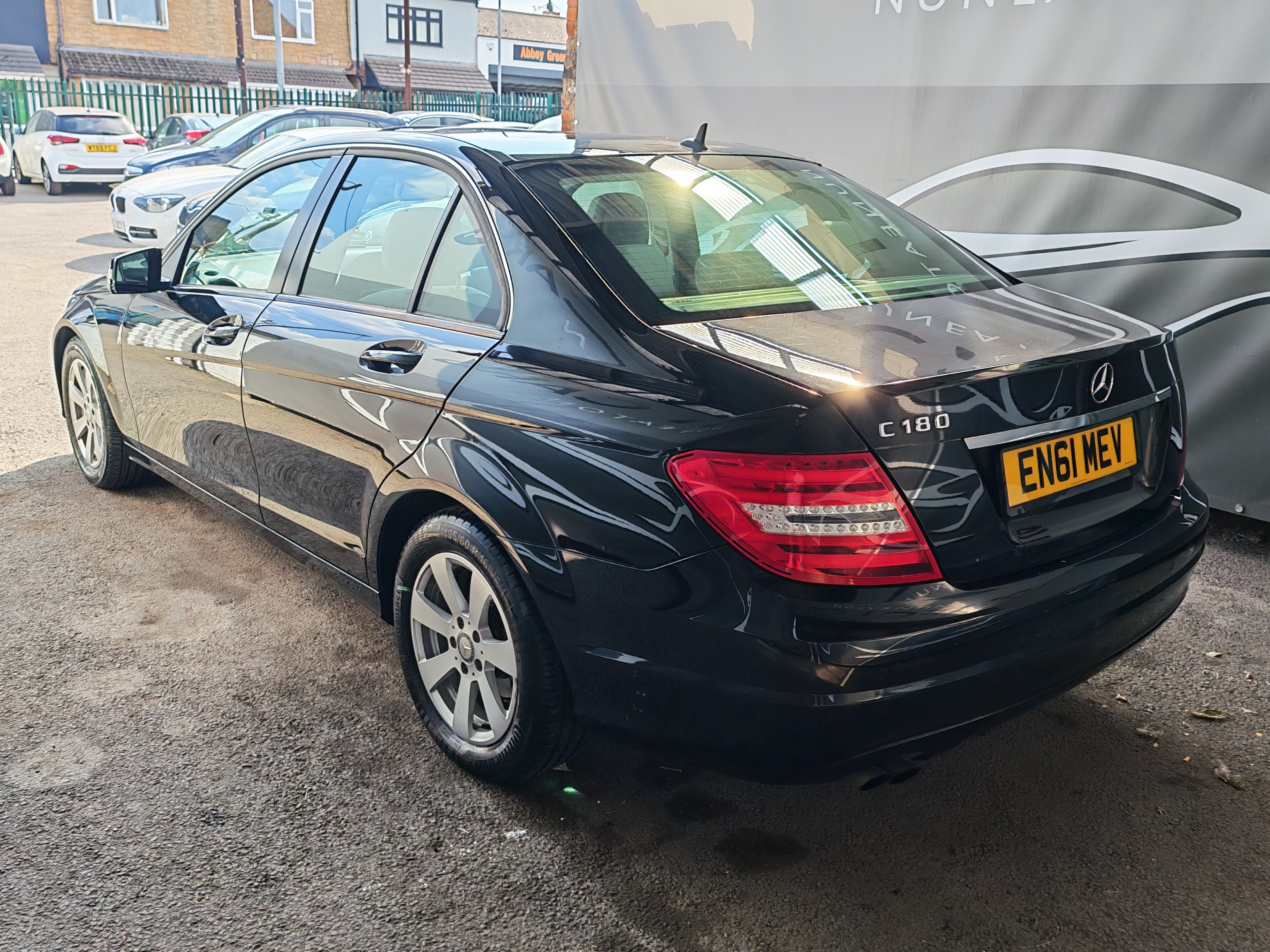 Mercedes Benz C-Class SE