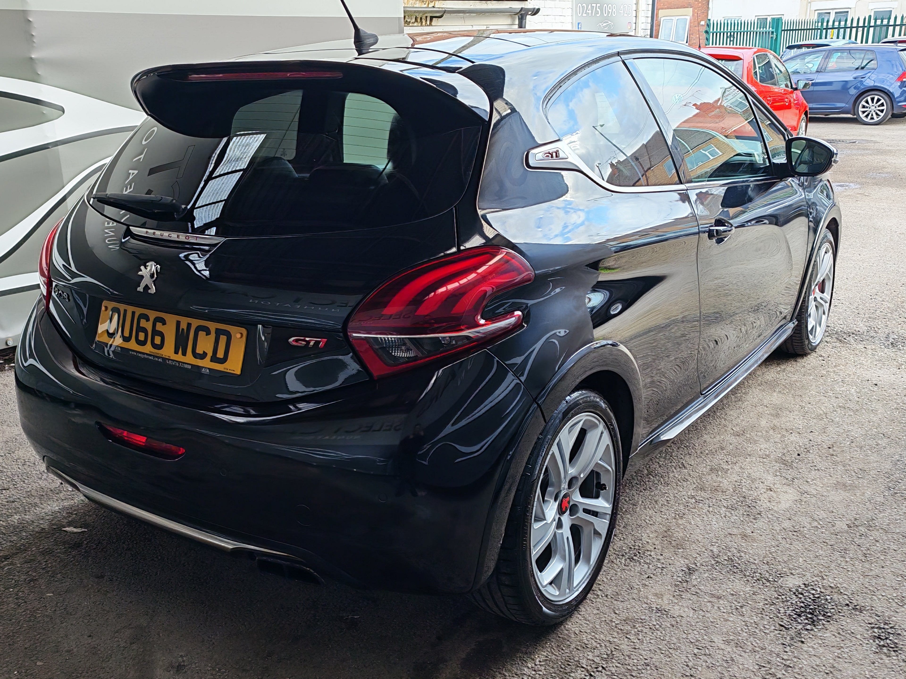 Peugeot 208 GTI Prestige