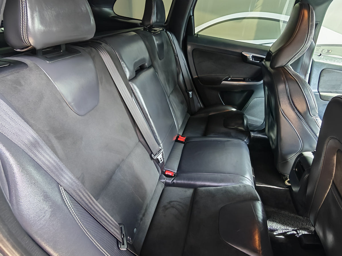 Volvo XC-40 R-Design Nav