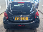 Peugeot 208 Signature