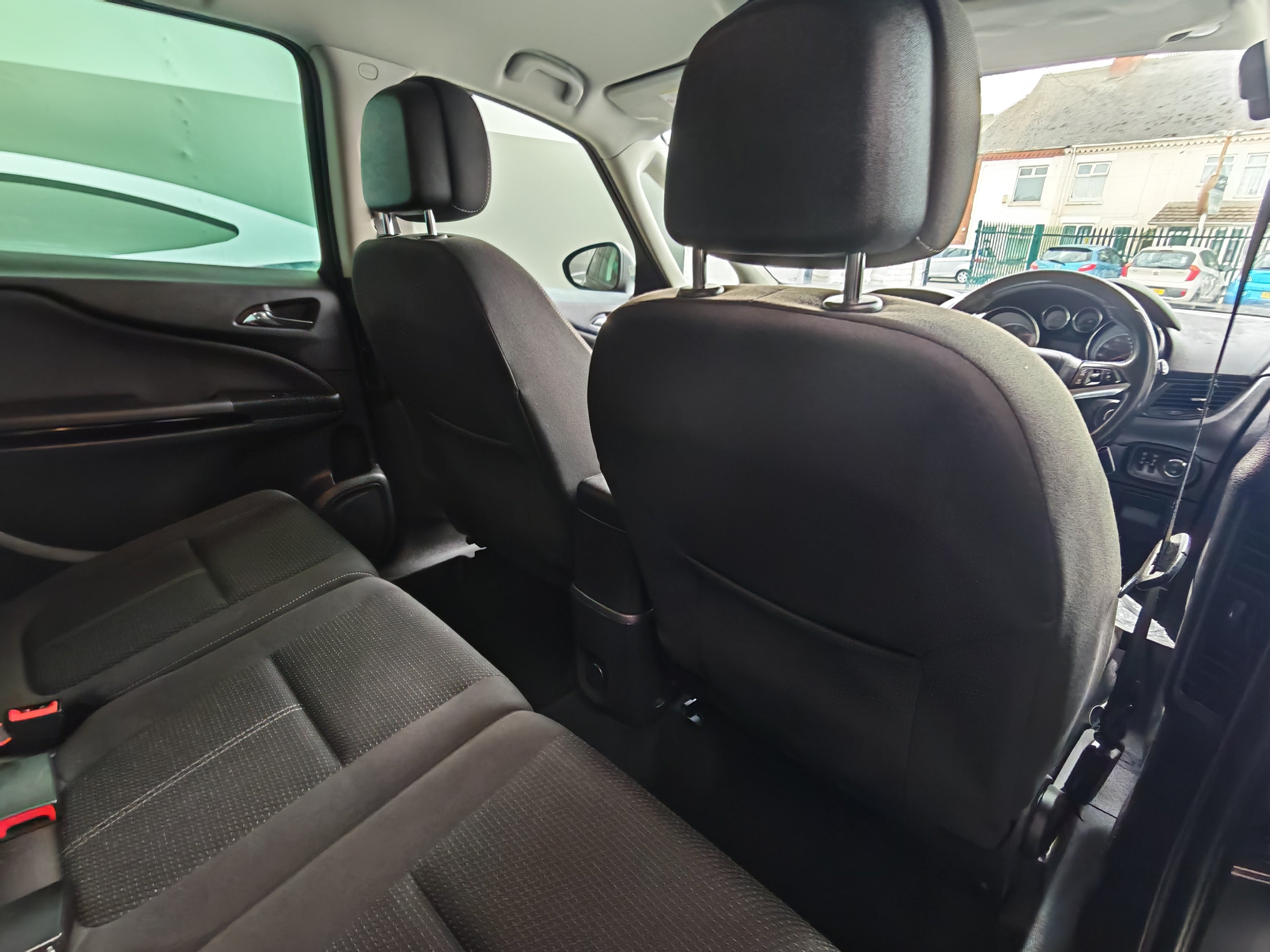 Vauxhall Zafira Tourer SRi