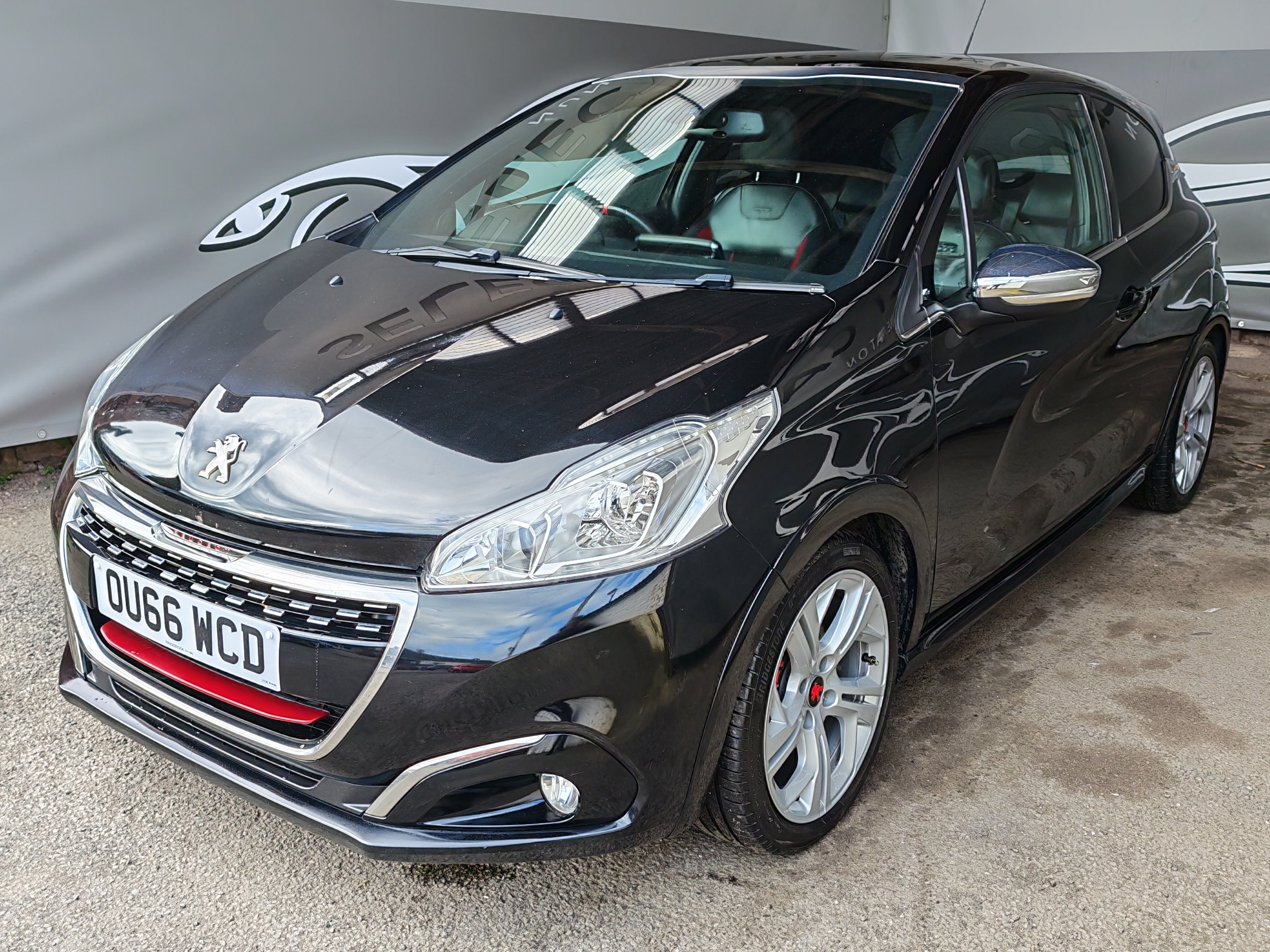 Peugeot 208 GTI Prestige