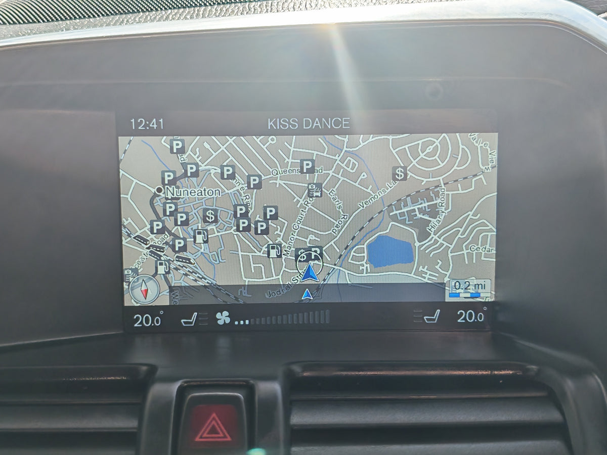 Volvo XC-40 R-Design Nav