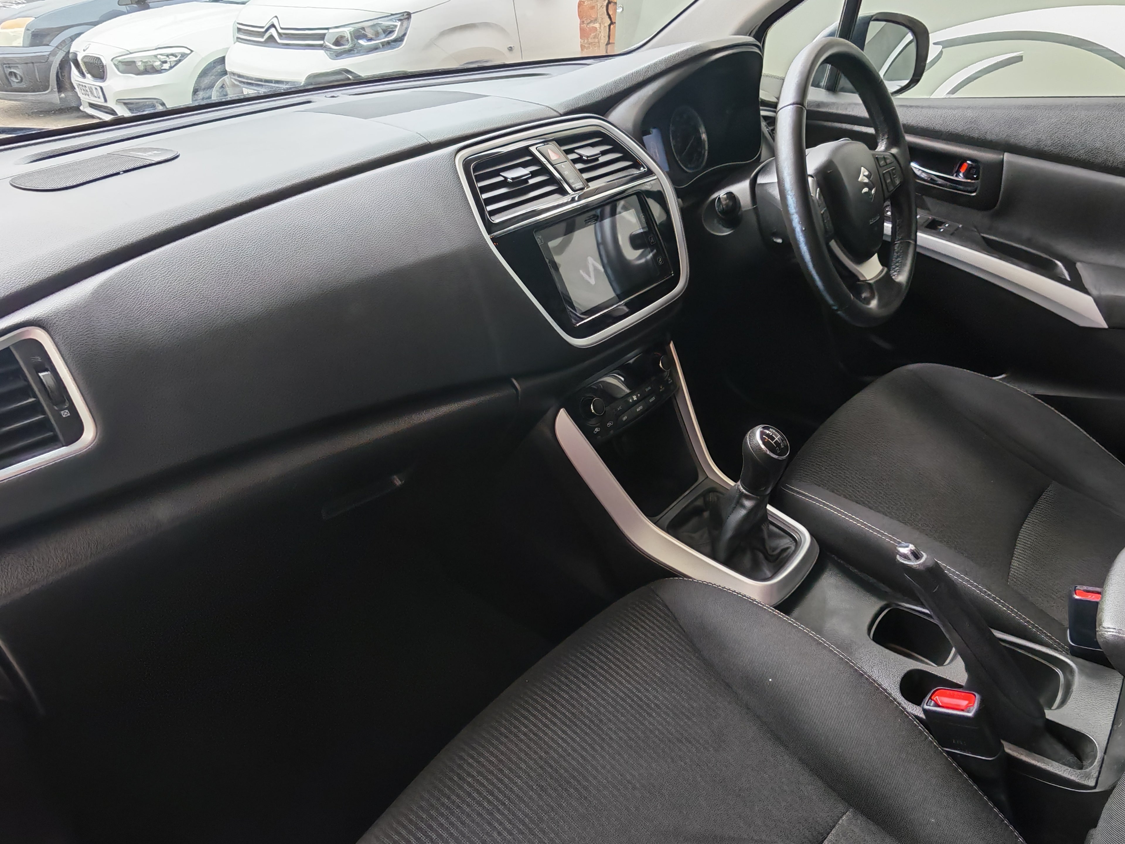 Suzuki SX4 S-Cross SZ-T