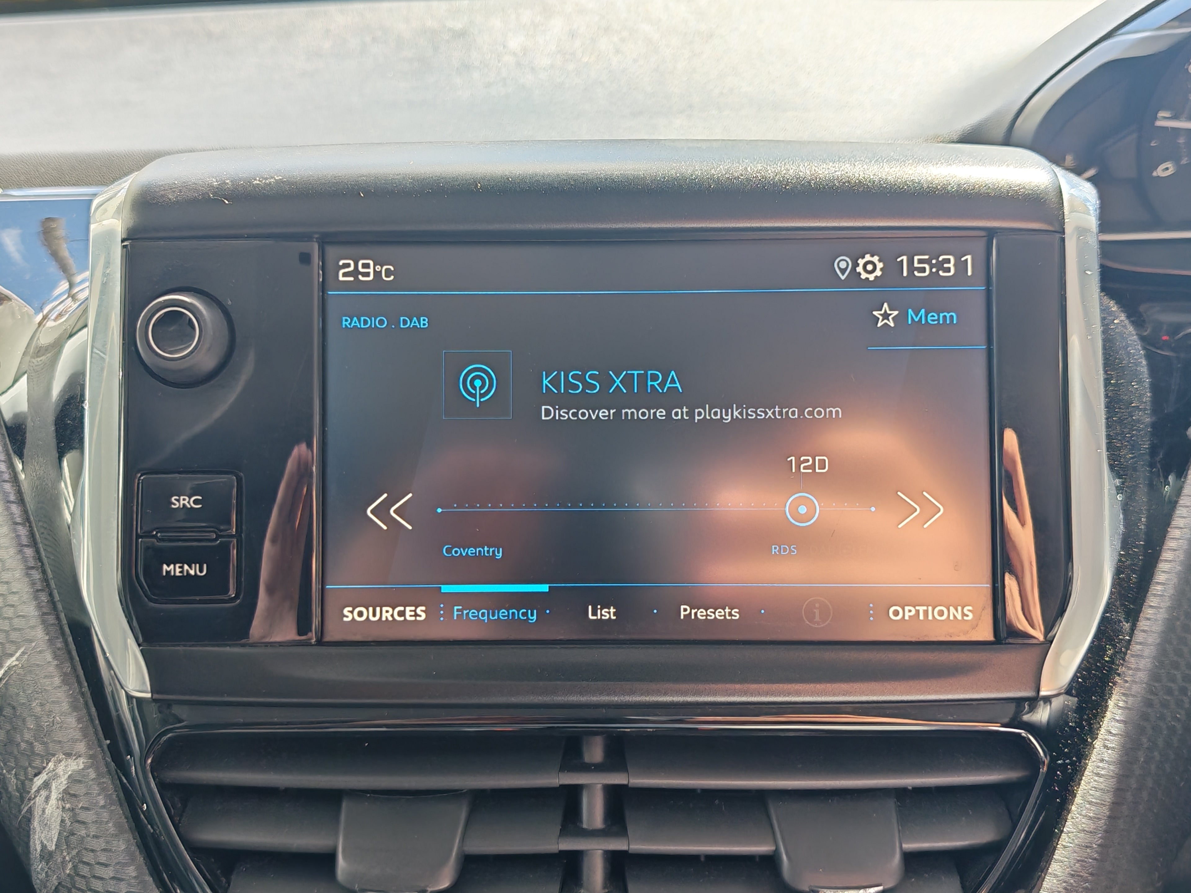 Peugeot 208 Signature