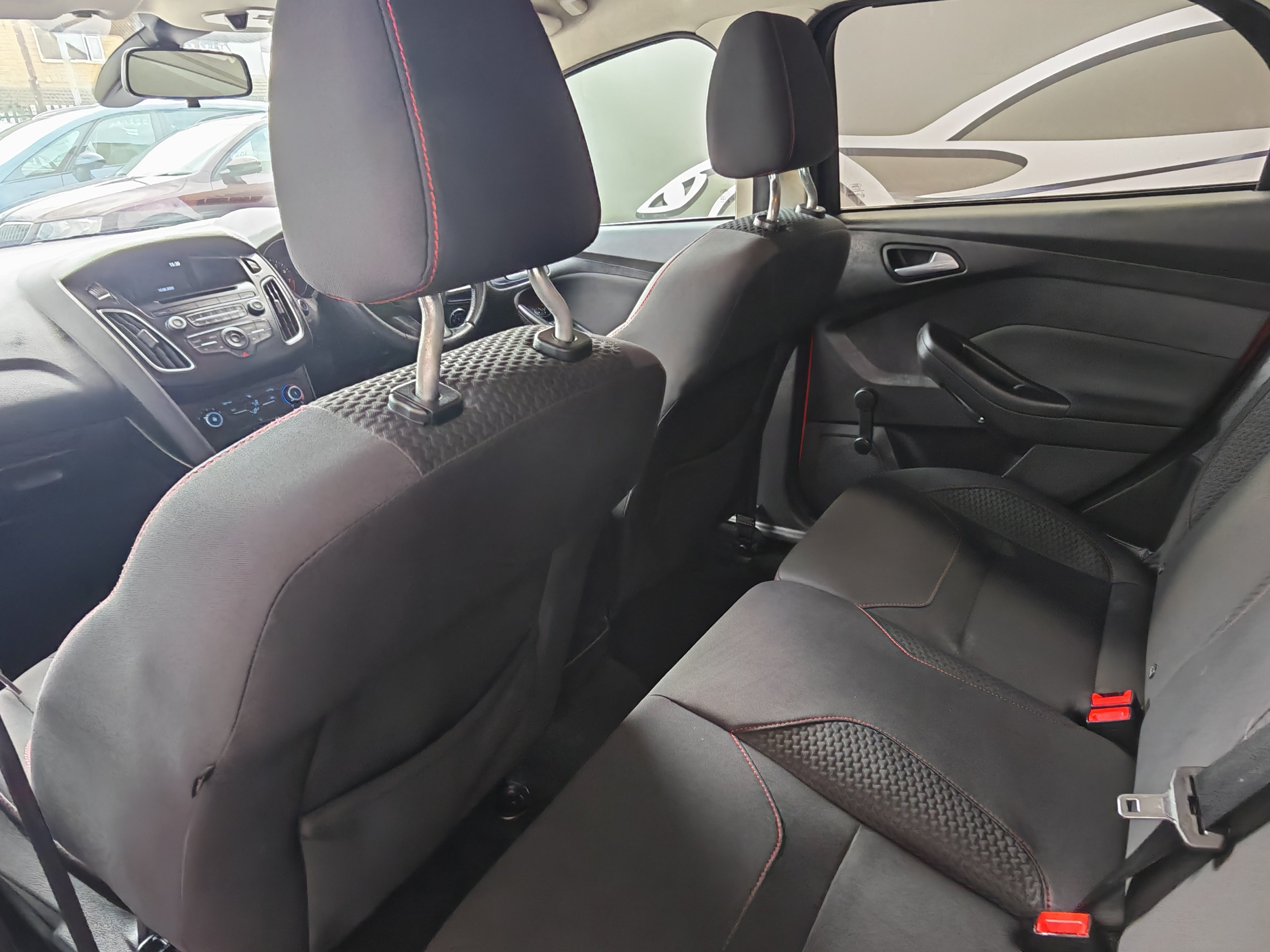 Ford Focus Zetec S
