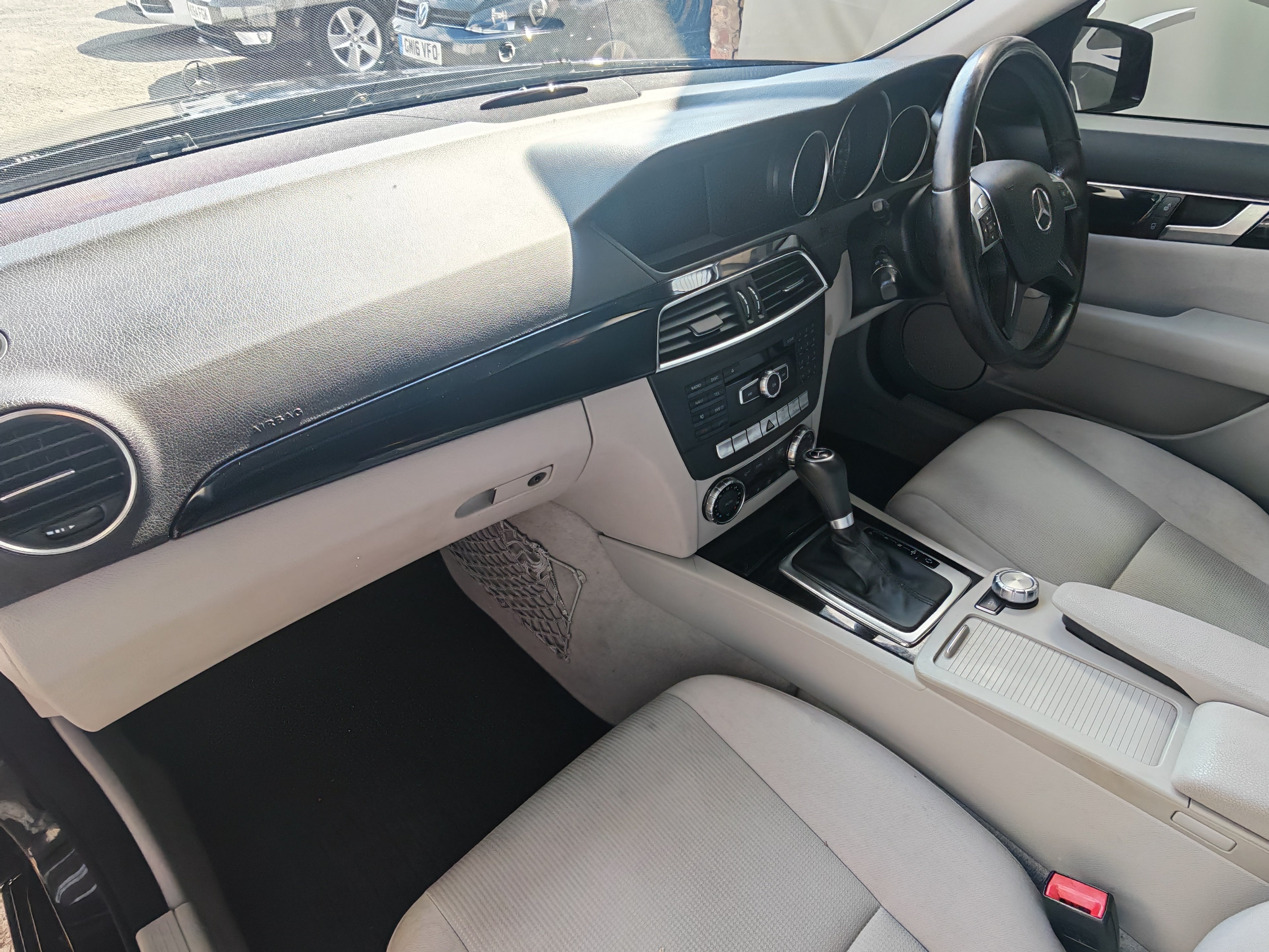 Mercedes Benz C-Class SE