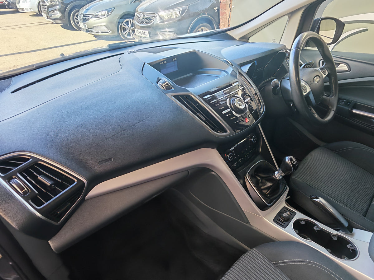 Ford C-Max Titanium