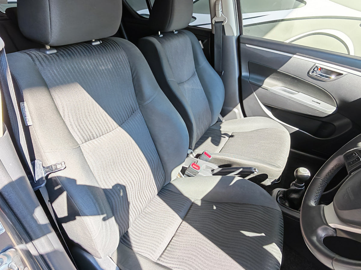 Suzuki Swift SZ4