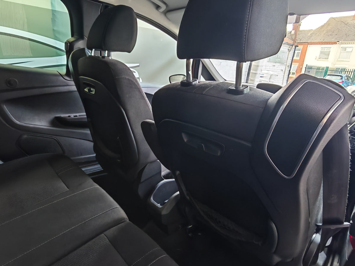 Ford B-Max Titanium