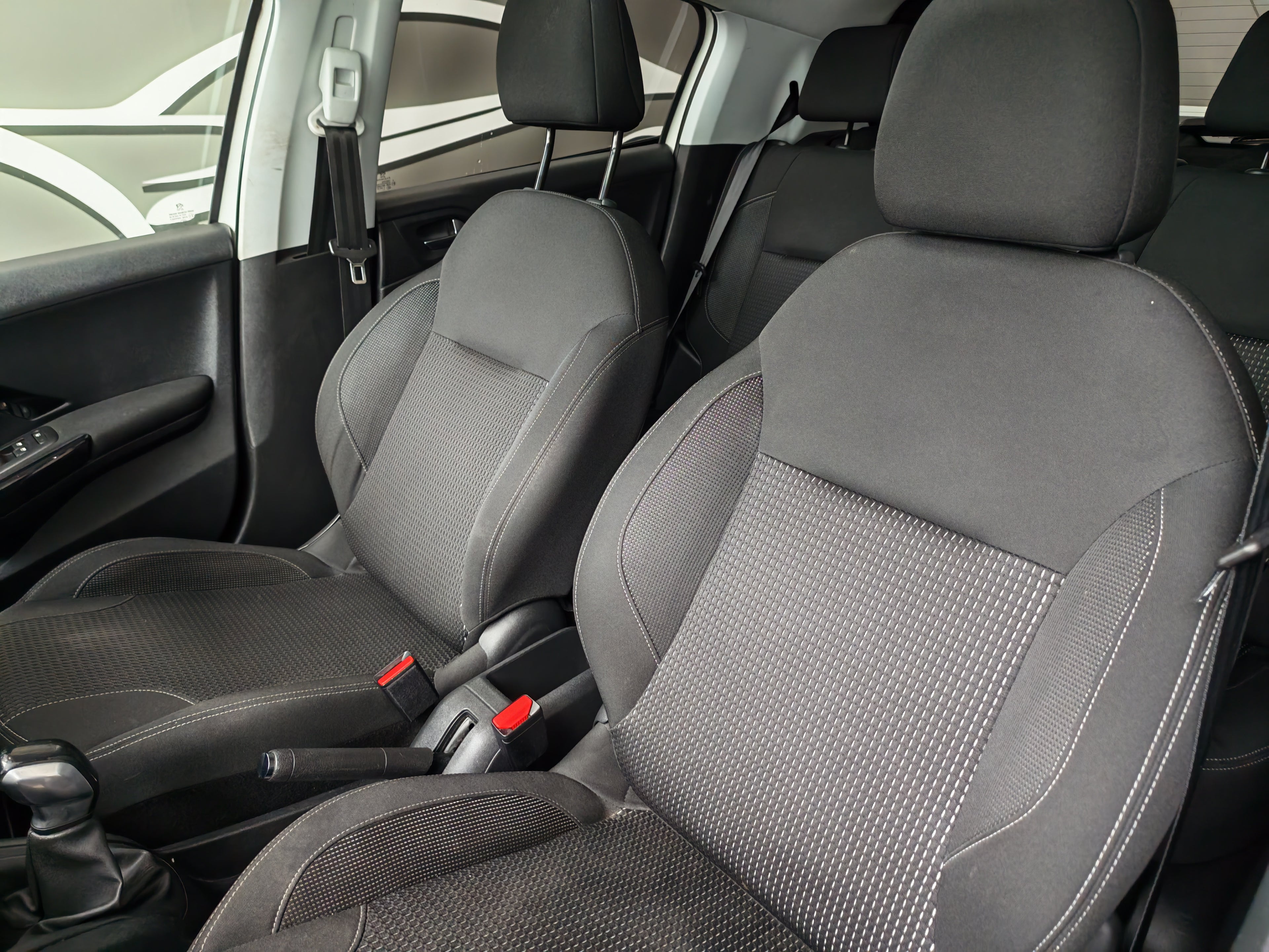 Peugeot 208 Allure Premium